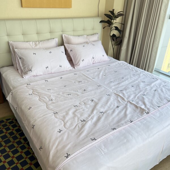 91家纺网 家纺一手货源 找家纺 棉生活家纺 2025新款ins小清新水洗冰丝夏被四件套 蜜桃乌龙 粉