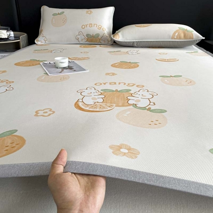 2025新款印花冰丝凉席反面无纺布 冰丝-平铺款-橙子兔