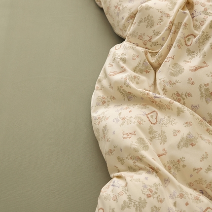 91家纺网 家纺一手货源 找家纺 梦庭帛美 2025新款舒适亲肤针织双层纱ab版四件套 魔法森林