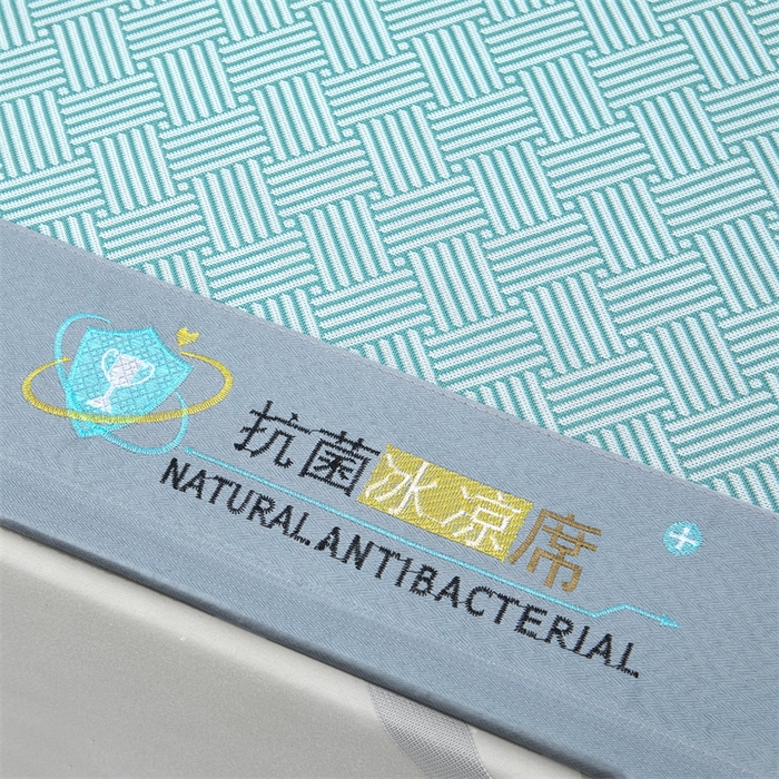 91家纺网 家纺一手货源 找家纺 阿亮家居 2025新款凉席抗菌刺绣可水洗碳光冰丝席包边无纺布冰丝席 思绪 薄荷绿-床席款