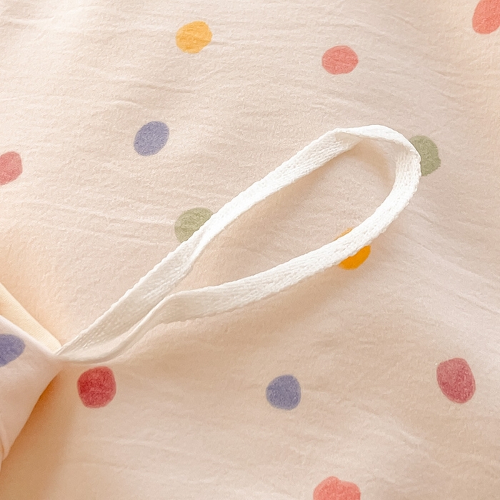 91家纺网 家纺一手货源 找家纺 星窝家纺 2025新款纽扣款水洗棉印花四件套 乐恬波点