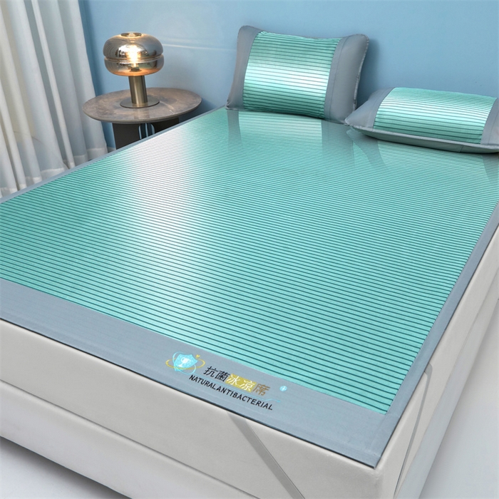 91家纺网 家纺一手货源 找家纺 阿亮家居 2025新款凉席抗菌三明治可水洗碳光冰丝席宽边刺绣冰丝席 素夏 薄荷绿-床席款