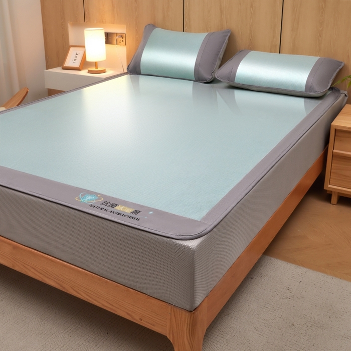 91家纺网 家纺一手货源 找家纺 阿亮家居 2025新款冰藤席凉席三件套包边抗菌刺绣款冰藤凉席 绿色-床笠款