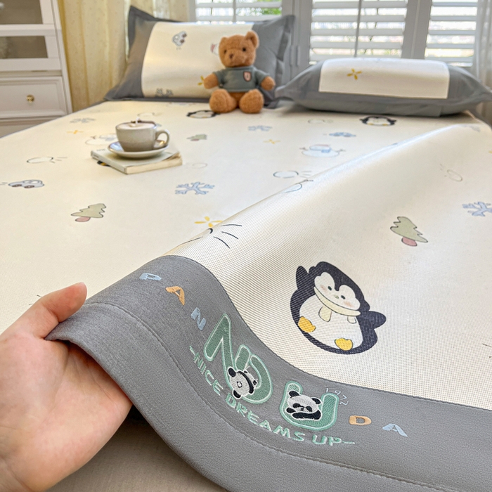 91家纺网 家纺一手货源 找家纺 阿亮家居 2025新款印花冰藤席凉席 小企鹅