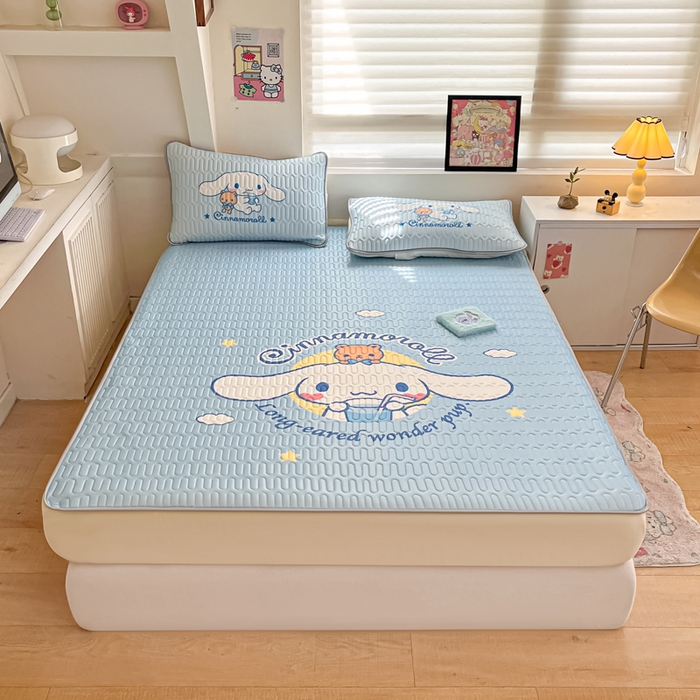 91家纺网 家纺一手货源 找家纺 金爱家 2025新款三丽鸥乳胶凉席大版床笠款 床笠款-气水玉桂狗