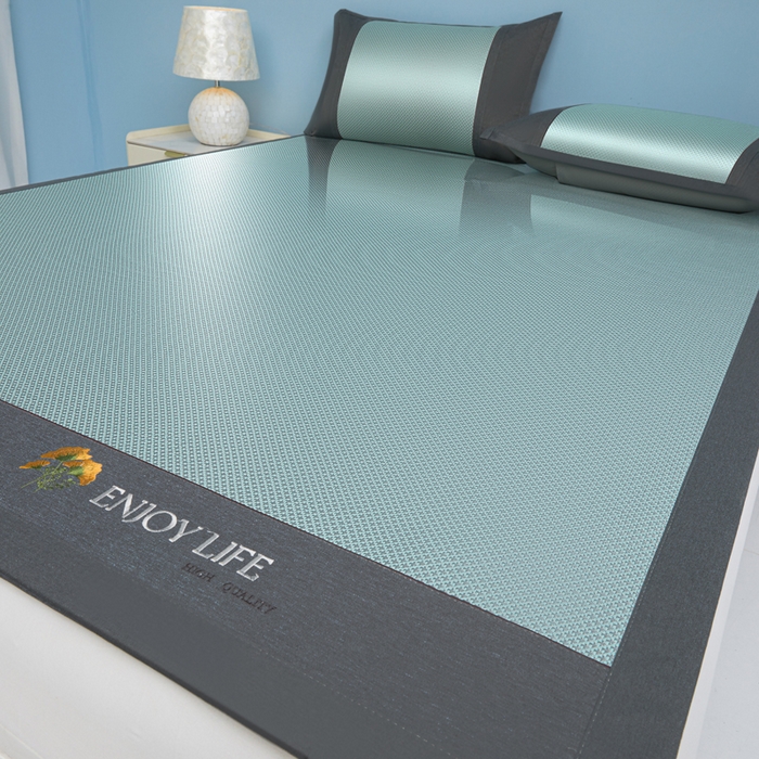 91家纺网 家纺一手货源 找家纺 琪琪阁 2026新款冰藤三明治凉席 小米花-绿色