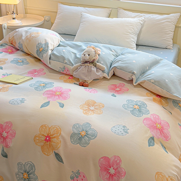 91家纺网 家纺一手货源 找家纺 拾物记 2025新款A类无荧光全喷气全棉12868单被套 茉莉草莓