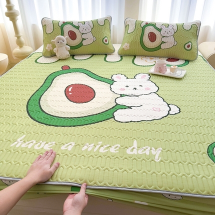 希廷顿 2025新款大版印花乳胶凉席床笠款三件套 牛油果绿