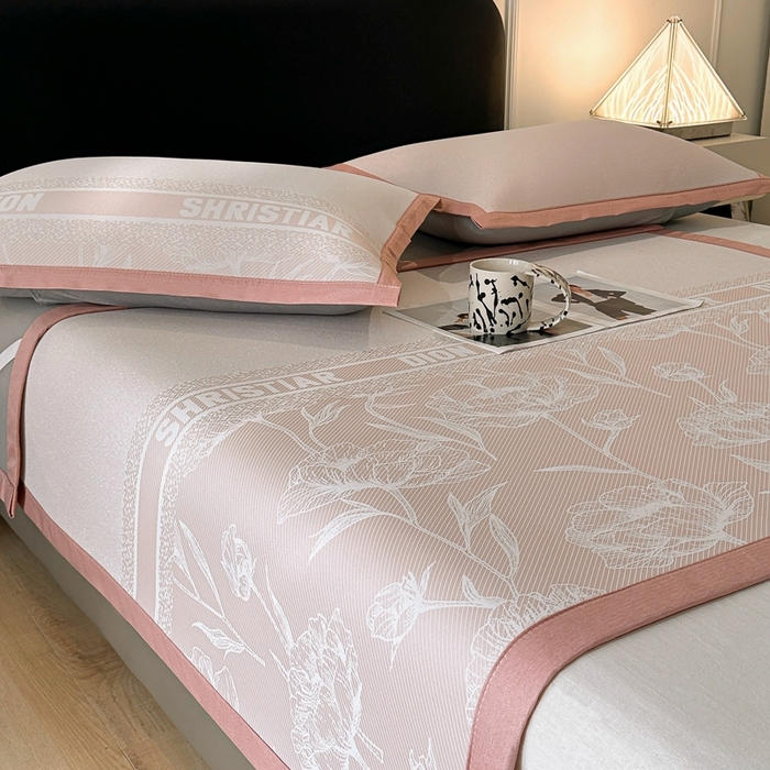 91家纺网 家纺一手货源 找家纺 慕尚家纺 2025春夏新款凉感冰丝提花凉席三件套 水仙 粉