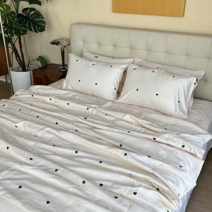 91家纺网 家纺一手货源 找家纺 棉生活家纺 2025新款ins小清新水洗冰丝夏被四件套 奶油啵啵 白