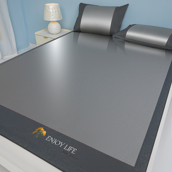 91家纺网 家纺一手货源 找家纺 琪琪阁 2026新款冰藤三明治凉席 小米花-灰色