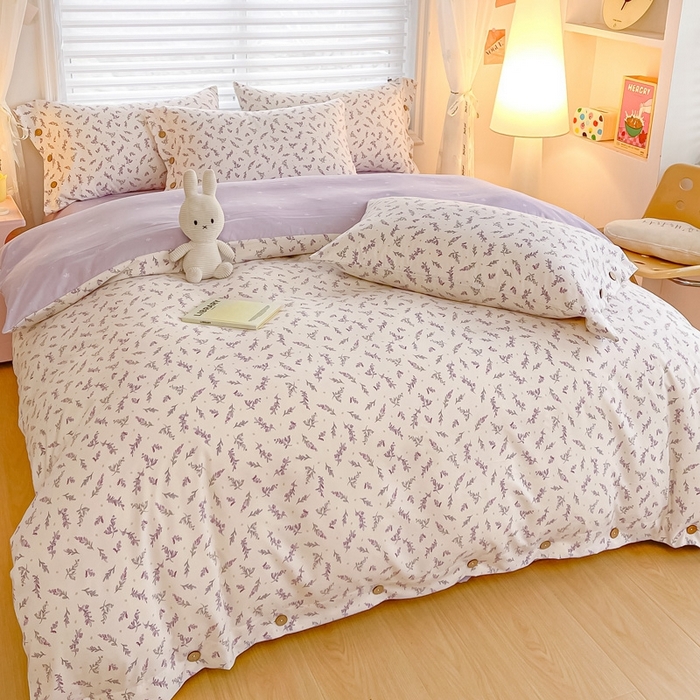 91家纺网 家纺一手货源 找家纺 星窝家纺 2025新款纽扣款水洗棉印花四件套 茉婉紫