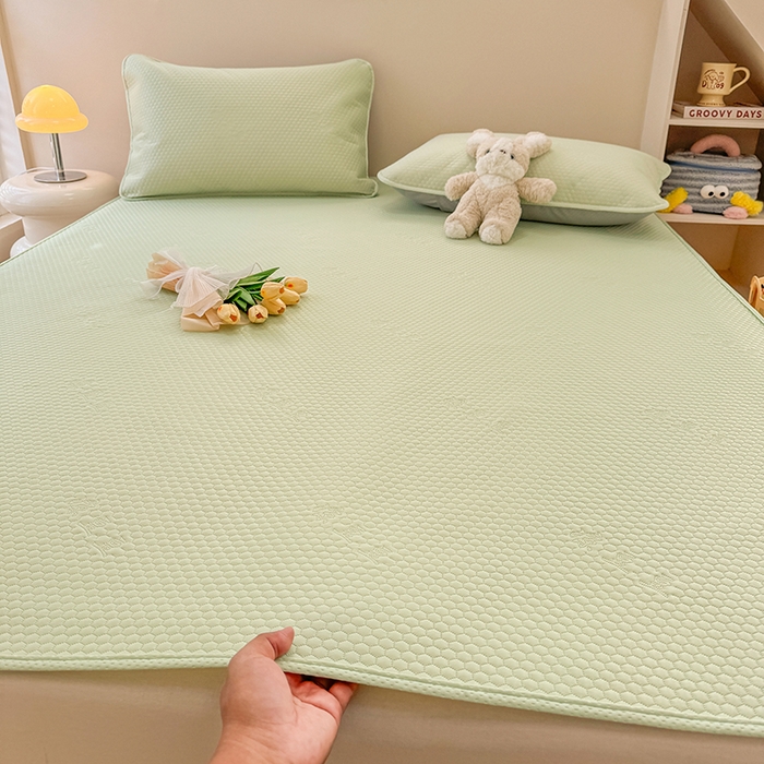 91家纺网 家纺一手货源 找家纺 阿亮家居 2025新款凉席凉豆豆单包边可水席单凉席三件套冰豆豆席 小米粒清新绿床席款