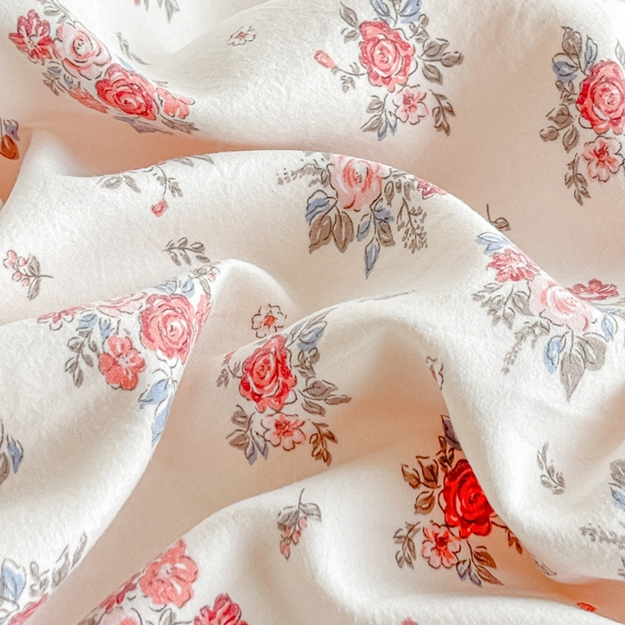 91家纺网 家纺一手货源 找家纺 星窝家纺 2025新款纽扣款水洗棉印花四件套 觅裳