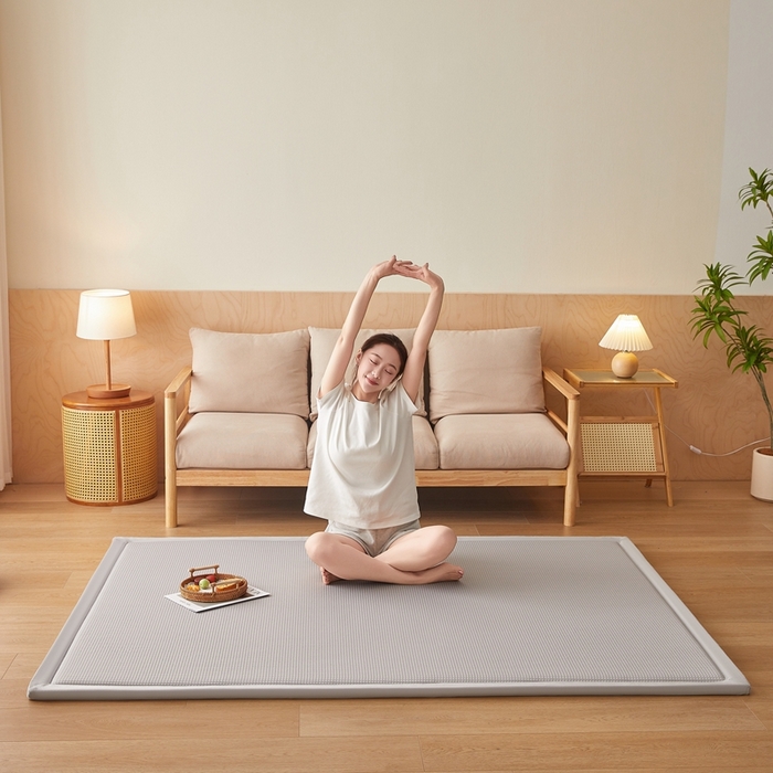 91家纺网 家纺一手货源 找家纺 阿亮家居 2025新款包边工艺凉感冰藤地铺睡垫系列凉席地垫 华夫格灰