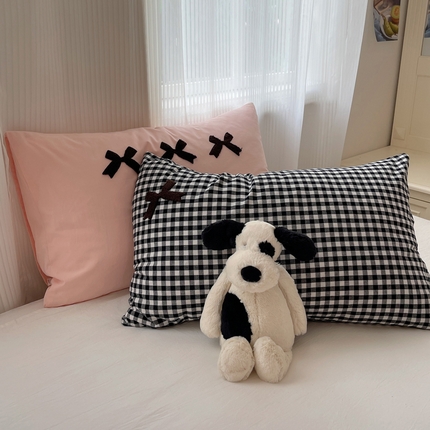 91家纺网 家纺一手货源 找家纺 （总）北欧良品 2025新款A类色织水洗棉毛巾绣蝴蝶结少女系列单枕套