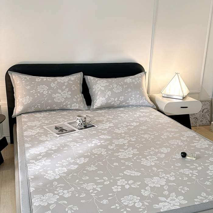 91家纺网 家纺一手货源 找家纺 慕尚家纺 2025春夏新款凉感冰丝提花凉席三件套 花语 灰