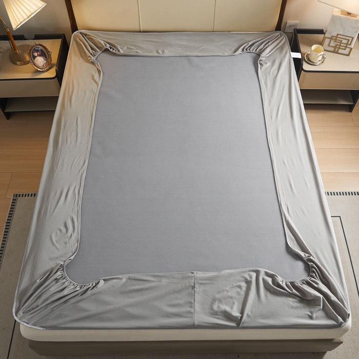 91家纺网 家纺一手货源 找家纺 阿亮家居 2025新款凉席三明治刺绣可水洗碳光冰丝席宽包边艾香系列 艾香冰丝床笠饼干-灰