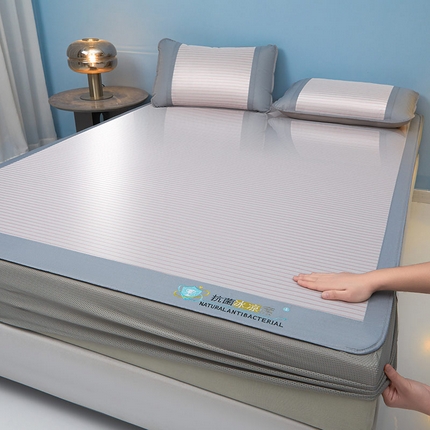 阿亮家居 2025新款凉席抗菌三明治可水洗碳光冰丝席宽边刺绣冰丝席 素夏 树莓粉-床笠款