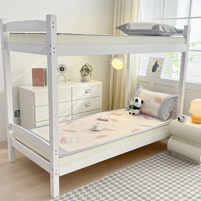 91家纺网 家纺一手货源 找家纺 阿亮家居 2025新款印花冰藤凉席-学生款 萝卜兔