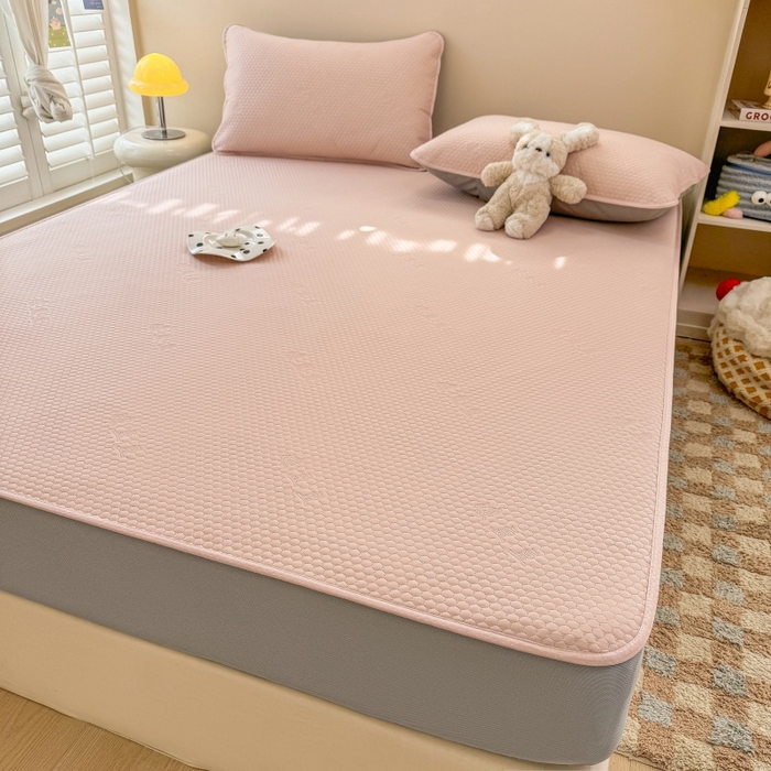 91家纺网 家纺一手货源 找家纺 阿亮家居 2025新款凉席凉豆豆单包边可水席单凉席三件套冰豆豆席 小米粒樱花粉床笠款