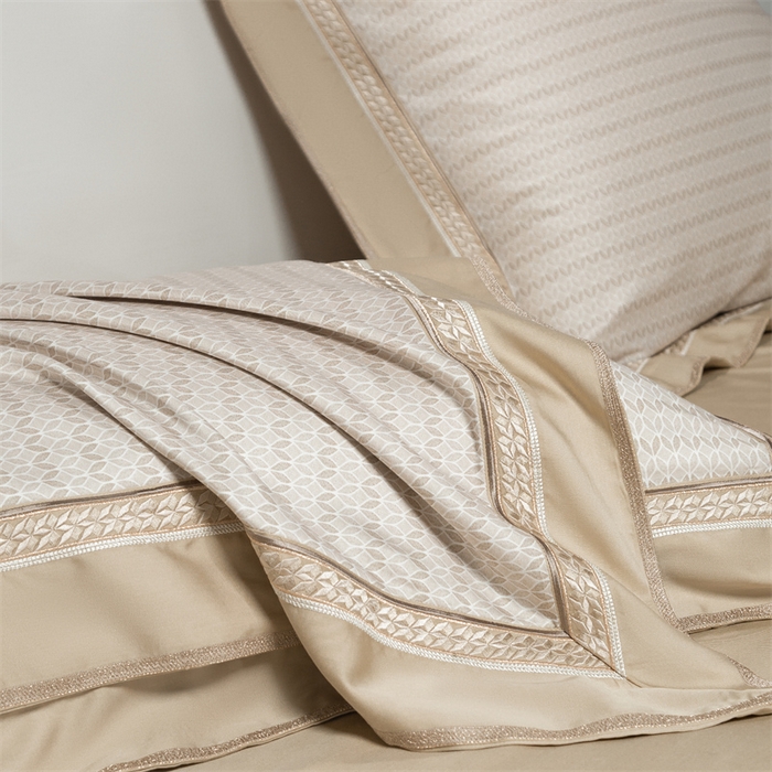 91家纺网 家纺一手货源 找家纺 （总）高大尚婚庆馆 2025新款高端绣花四件套-芭宝莉