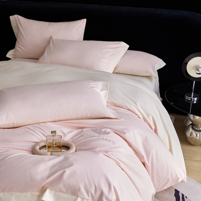 91家纺网 家纺一手货源 找家纺 金奇达家纺 2025春夏新款【特洛伊】红金裸盖™棉全棉纯棉红金裸盖棉四件套标准号全网控价（折后券后）不低于199元） 特洛伊-樱花粉