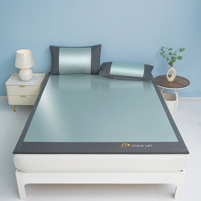 91家纺网 家纺一手货源 找家纺 琪琪阁 2026新款冰藤三明治凉席 小米花-绿色