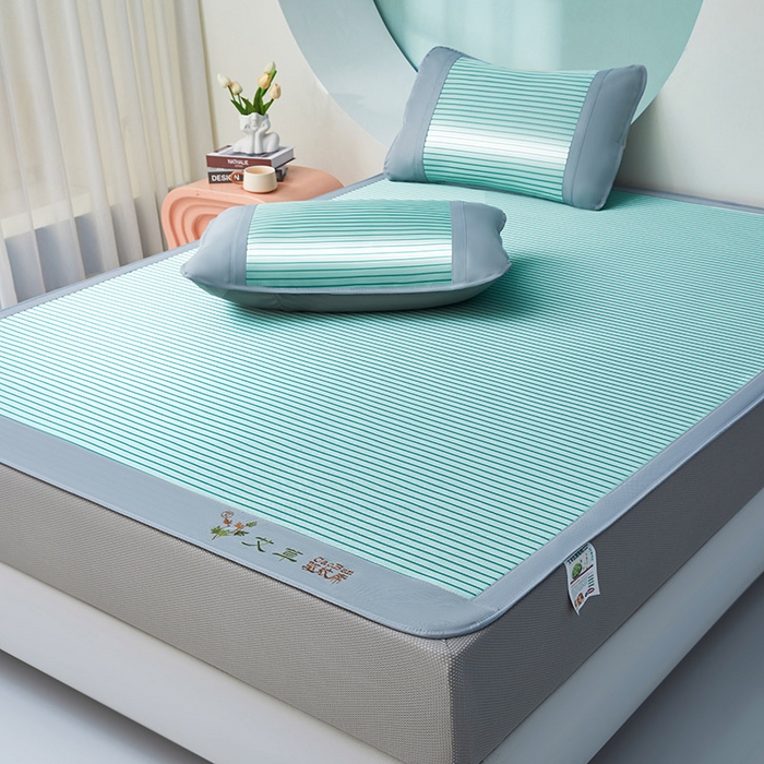 91家纺网 家纺一手货源 找家纺 阿亮家居 2025新款刺绣可水洗碳光冰丝席宽包边无纺布冰丝席艾香系列 艾香冰丝席条纹-薄荷绿