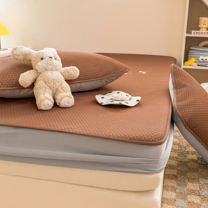 91家纺网 家纺一手货源 找家纺 阿亮家居 2025新款凉席凉豆豆单包边可水席单凉席三件套冰豆豆席 小米粒气质咖床笠款