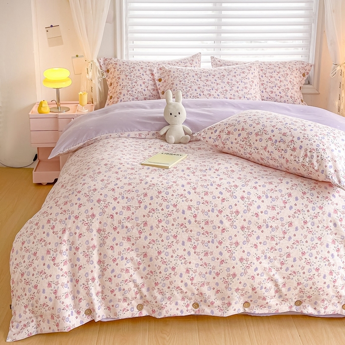 91家纺网 家纺一手货源 找家纺 星窝家纺 2025新款纽扣款水洗棉印花四件套 春屿