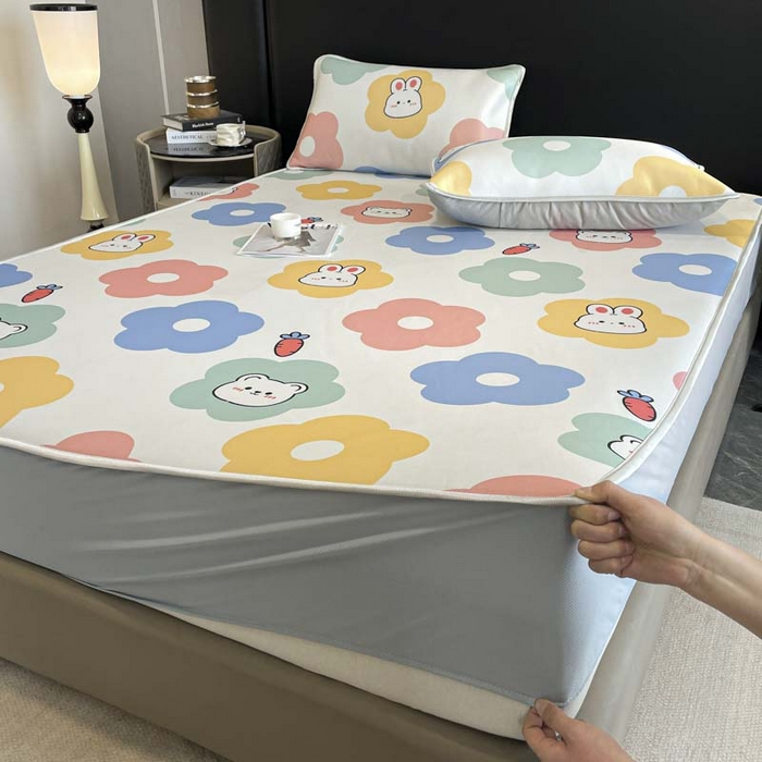 91家纺网 家纺一手货源 找家纺 2025新款印花冰丝凉席反面无纺布 冰丝-床笠款-向阳花