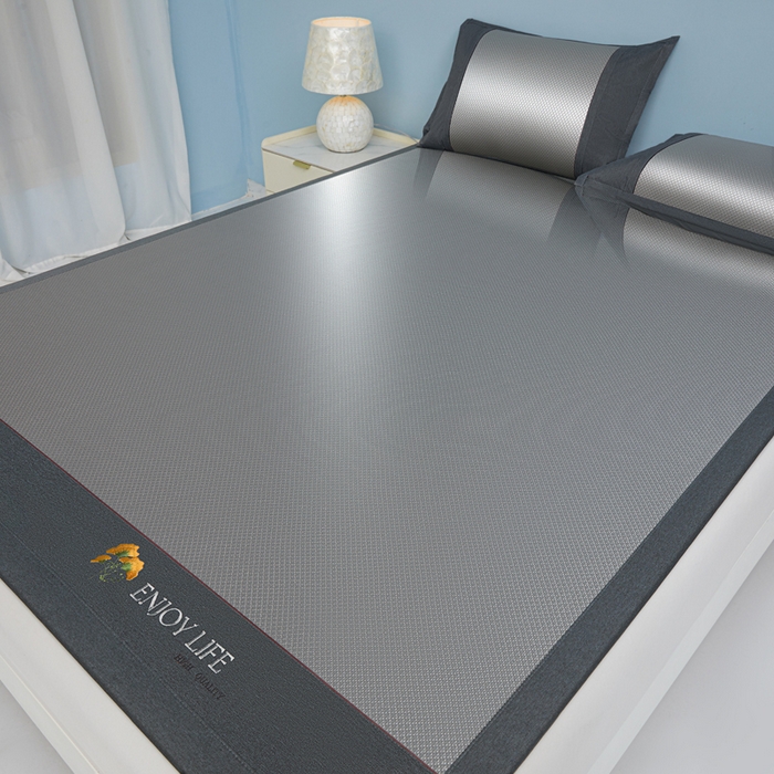 91家纺网 家纺一手货源 找家纺 琪琪阁 2026新款冰藤三明治凉席 小米花-灰色