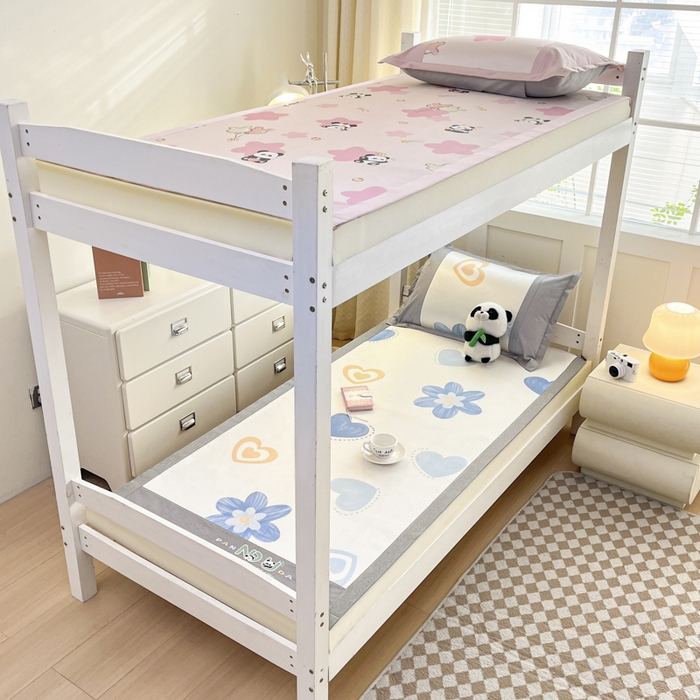 91家纺网 家纺一手货源 找家纺 阿亮家居 2025新款印花冰藤凉席-学生款 小兰花