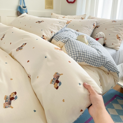 91家纺网 家纺一手货源 找家纺 首尔家纺 2025新款全棉印花四件套小清新系列 淘气佐佐