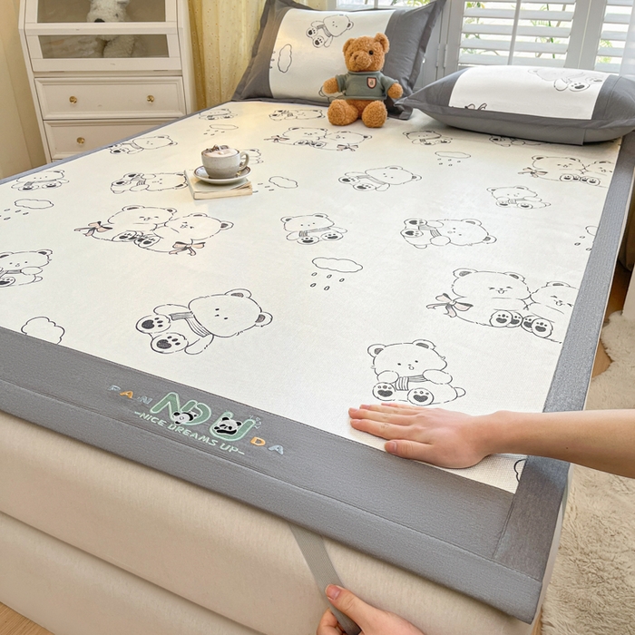 91家纺网 家纺一手货源 找家纺 阿亮家居 2025新款印花冰藤席凉席 快乐熊