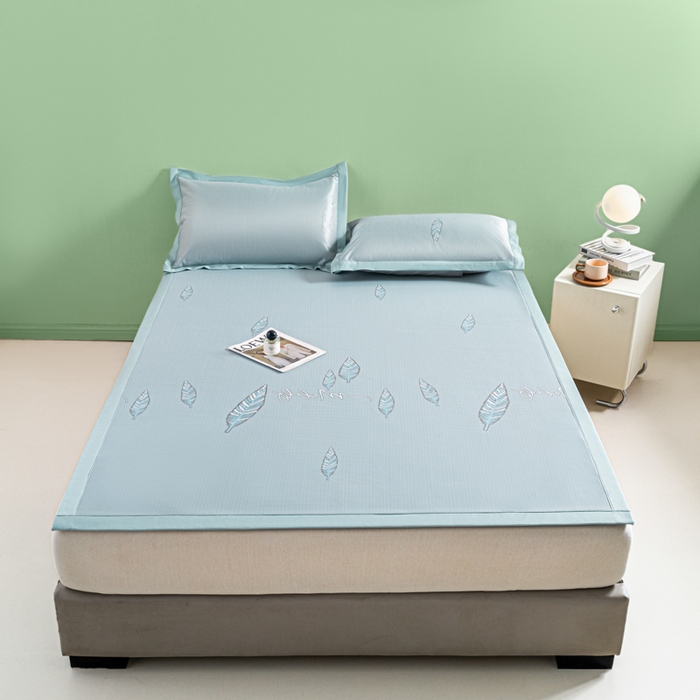 91家纺网 家纺一手货源 找家纺 阿亮家居 2025新款凉席碳光席冰丝席三件套 叶语芊芊-绿