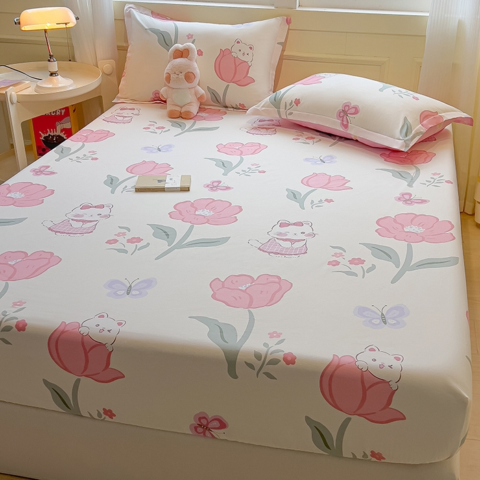 91家纺网 家纺一手货源 找家纺 拾物记 2025新款A类无荧光全喷气全棉12868单床笠 花欣猫趣-粉