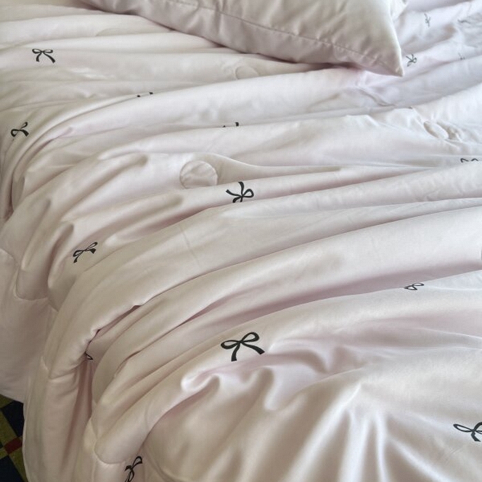 91家纺网 家纺一手货源 找家纺 棉生活家纺 2025新款ins小清新水洗冰丝夏被四件套 蜜桃乌龙 粉