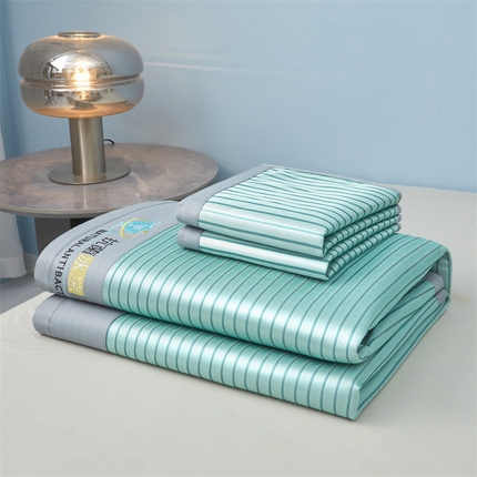 91家纺网 家纺一手货源 找家纺 阿亮家居 2025新款凉席抗菌三明治可水洗碳光冰丝席宽边刺绣冰丝席 素夏 薄荷绿-床席款