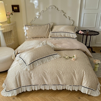 91家纺网 家纺一手货源 找家纺 （总）巧玲珑 2025新款法式蕾丝大花边印花60支进口长绒棉四件套