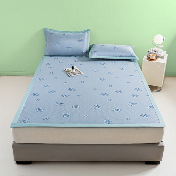 91家纺网 家纺一手货源 找家纺 阿亮家居 2025新款凉席碳光席冰丝席三件套 雪花-蓝色