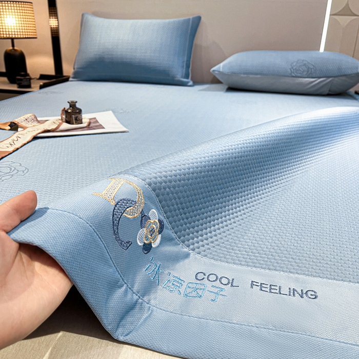 91家纺网 家纺一手货源 找家纺 阿亮家居 2025新款刺绣款凉豆豆凉席 凉豆豆-玫瑰蓝色