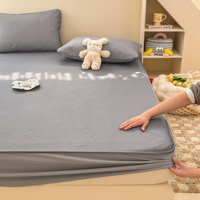 91家纺网 家纺一手货源 找家纺 阿亮家居 2025新款凉席凉豆豆单包边可水席单凉席三件套冰豆豆席 小米粒深海灰床笠款