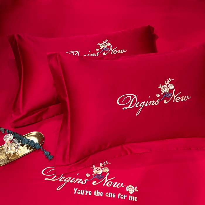 91家纺网 家纺一手货源 找家纺 慕她家纺 慕她婚庆四件套大红色磨毛亲肤棉刺绣结婚工艺款床上用品 玫瑰情缘