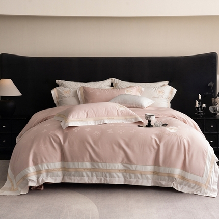 91家纺网 家纺一手货源 找家纺 馨蕊家居 2025春夏新品全棉天丝棉新品四件套 扶摇-初夏粉