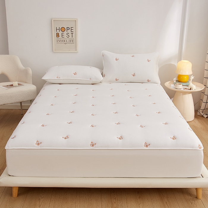 91家纺网 家纺一手货源 找家纺 （总）盛眠 2025新款水洗棉刺绣夹棉床笠床罩家用床垫套