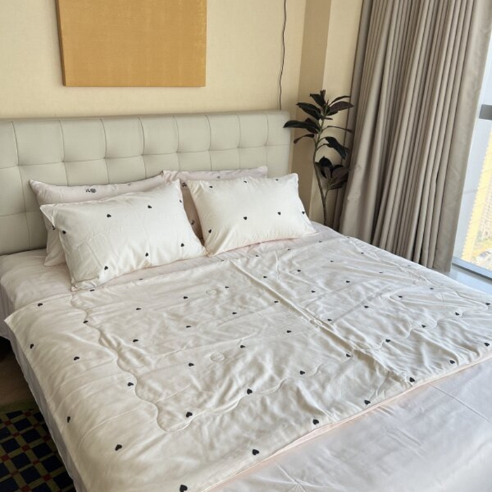 91家纺网 家纺一手货源 找家纺 棉生活家纺 2025新款ins小清新水洗冰丝夏被四件套 奶油啵啵 白