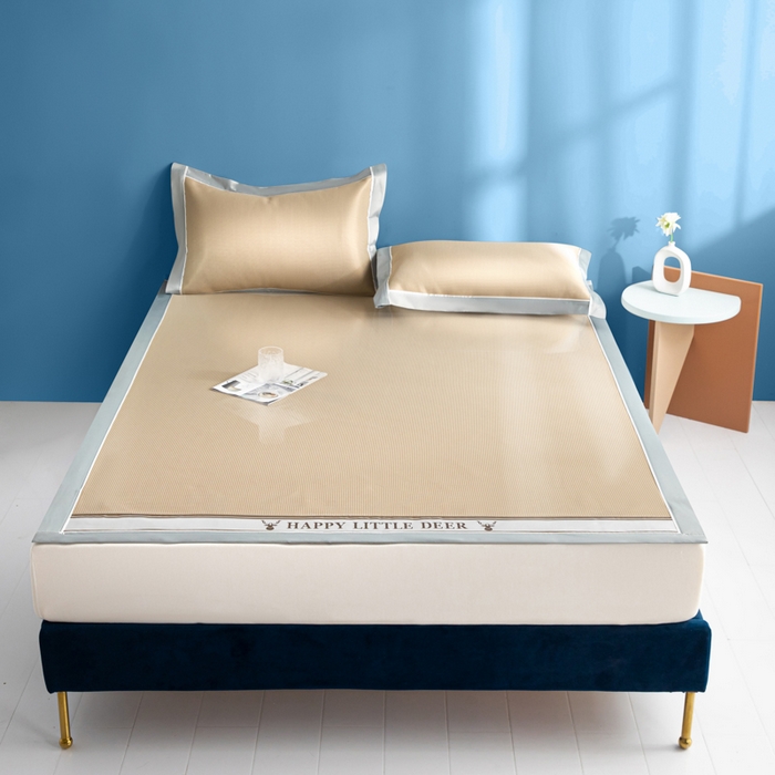 91家纺网 家纺一手货源 找家纺 阿亮家居 2025新款A类母婴级1800D碳光小鹿冰丝席凉席 香槟金