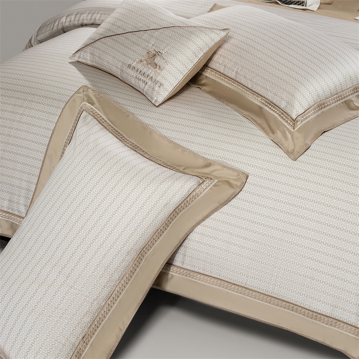 91家纺网 家纺一手货源 找家纺 （总）高大尚婚庆馆 2025新款高端绣花四件套-芭宝莉